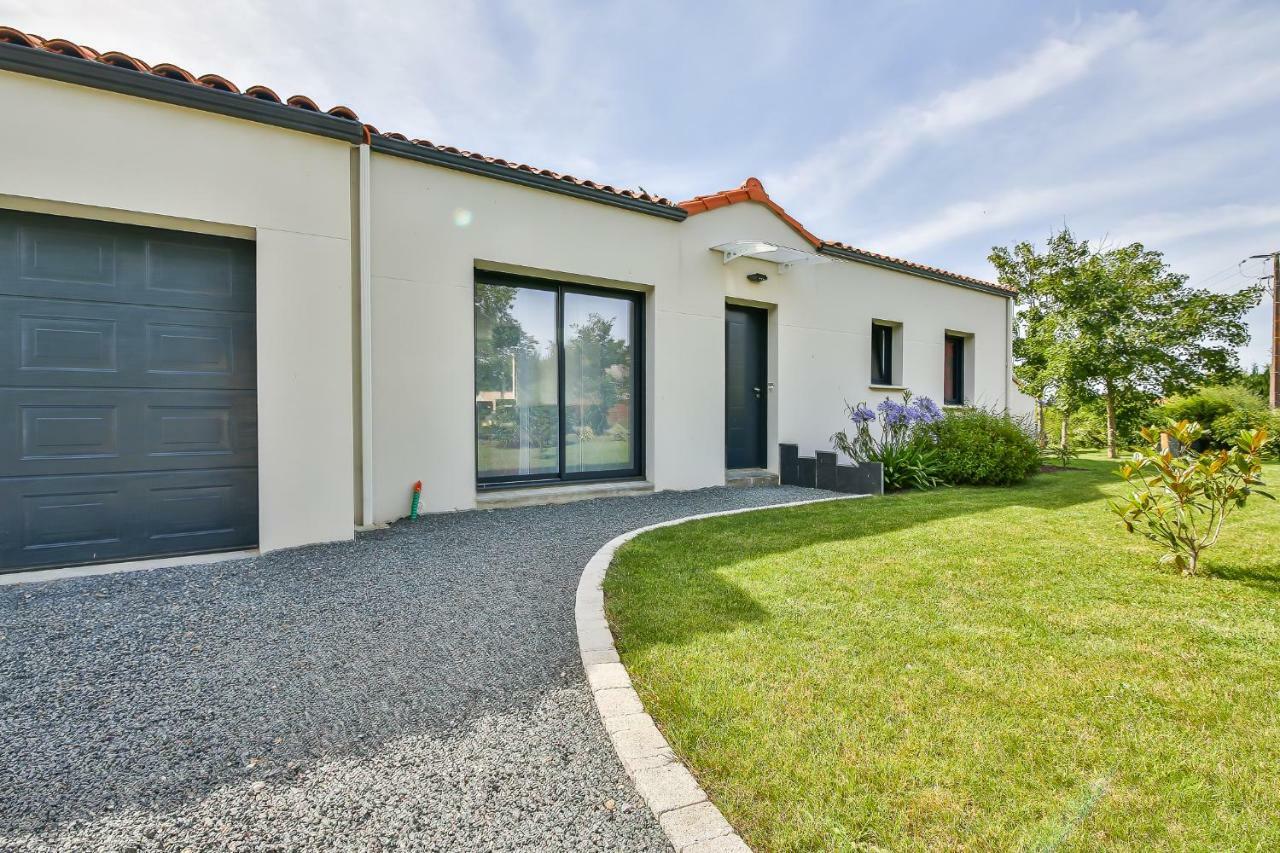 Villa D'Eau Douce Les Achards  Exterior photo